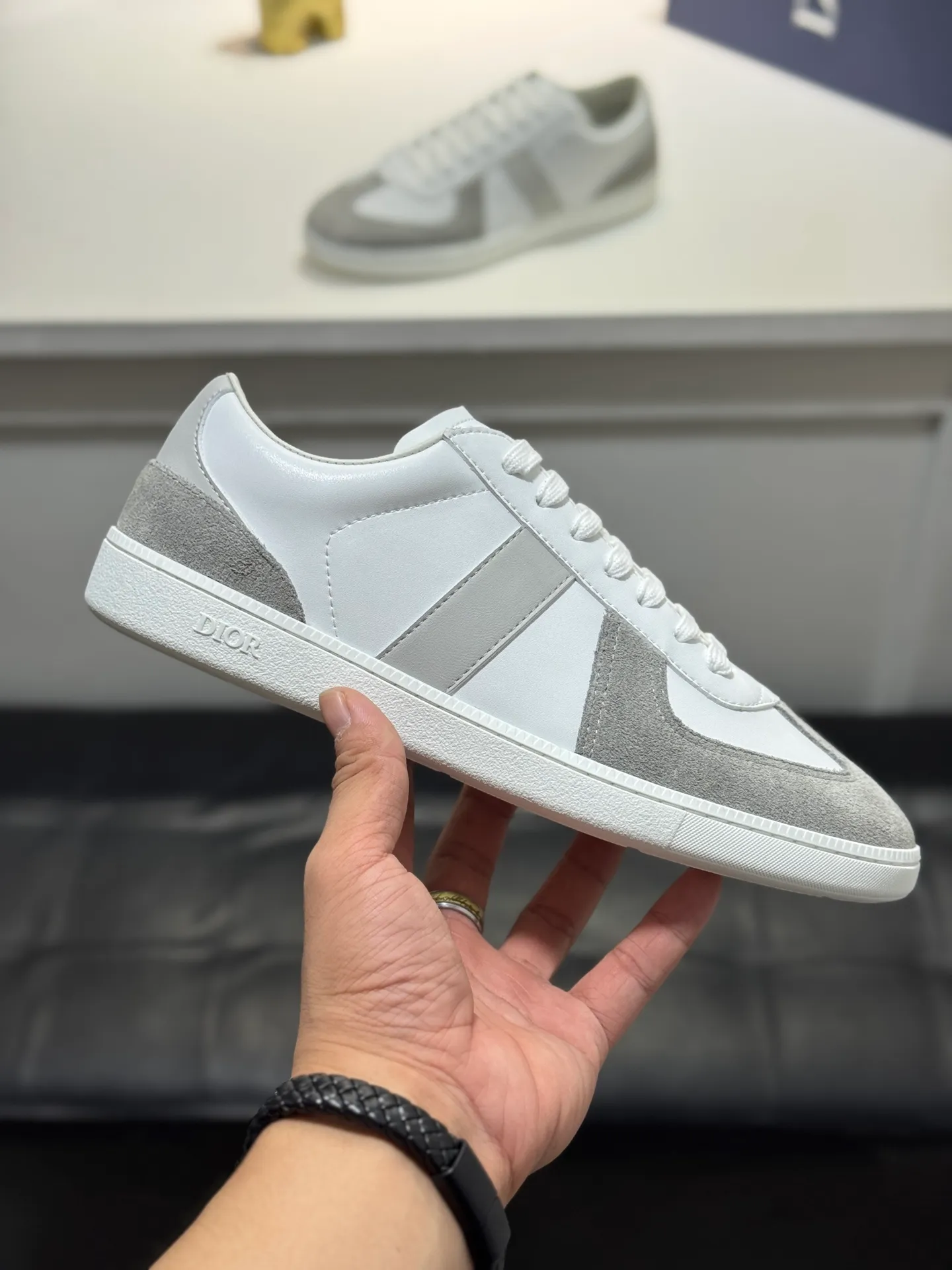 Men's Men's Shoes💰380【New Style】🎠🎠Dior🔍Top Purchasing Agency🇮🇹Di's hot style super popular sneakers are synchronized with the new product counters. The uppers are original Italian imported cowhide, the logo graphics are perfectly reproduced with complex craftsmanship necessary for fashionistas, and the imported soft sheepskin lining is Sole: The original sole is specially provided by the original factory. The exclusive movable molded sole is super comfortable. The original factory follows the order. 🔍🔍Multiple colors are available. You can enter and exit the counter at will. Welcome to compare. A must-have for trendy men. Code number: 38-44 (45 customized